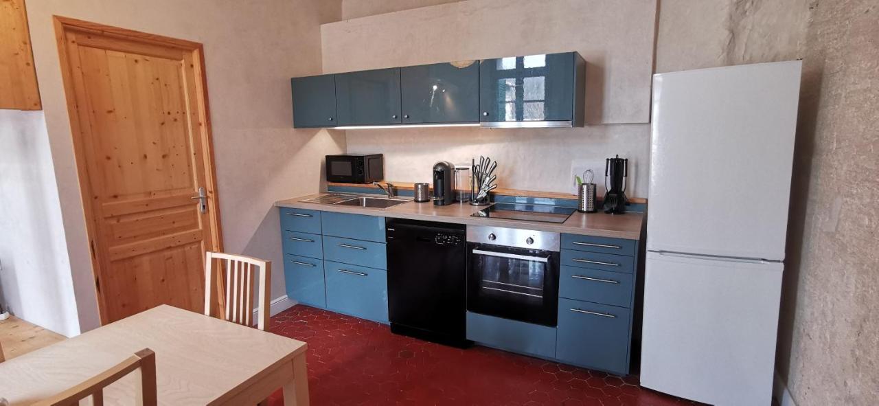 Appartements Et Studio Renoves En 2022, Intra Muros Avinhão Exterior foto