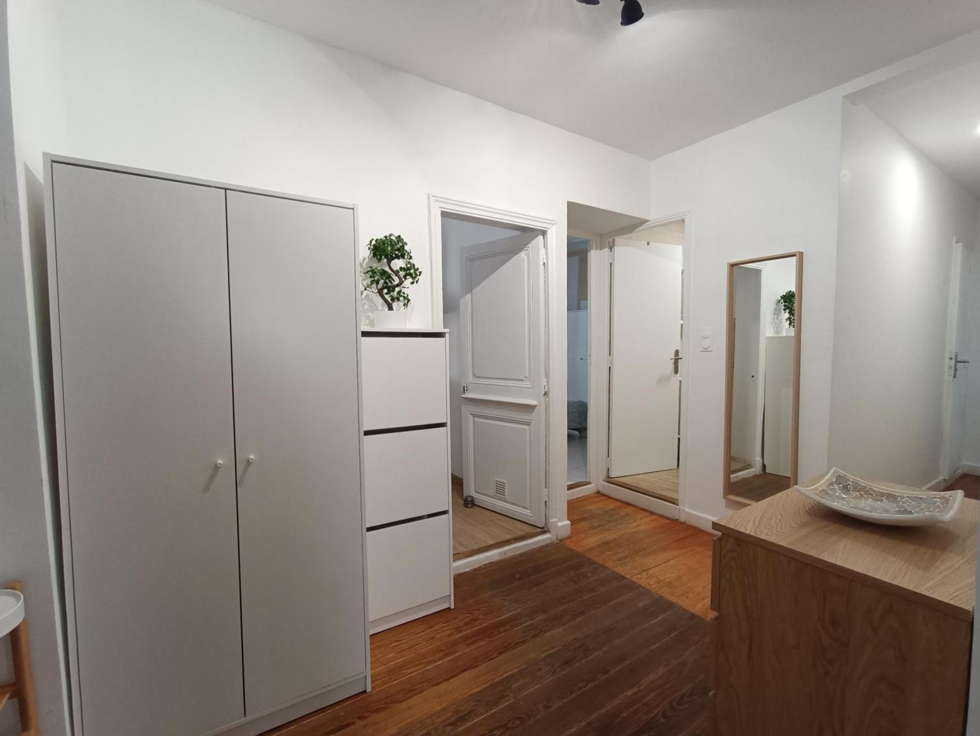 Appartements Et Studio Renoves En 2022, Intra Muros Avinhão Exterior foto